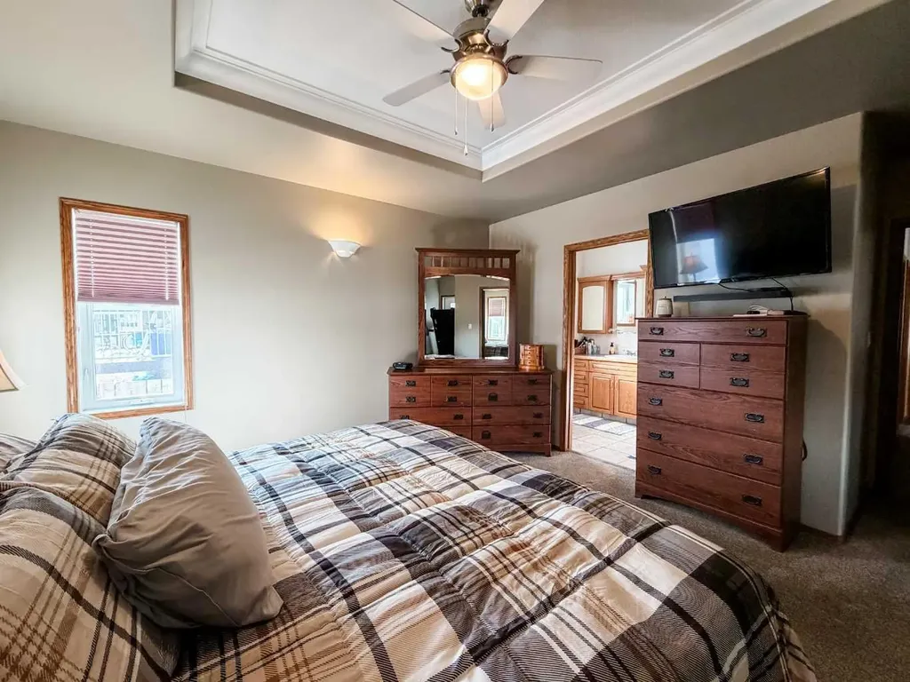 6701 41 Avenue Stettler AB T4K 1L1