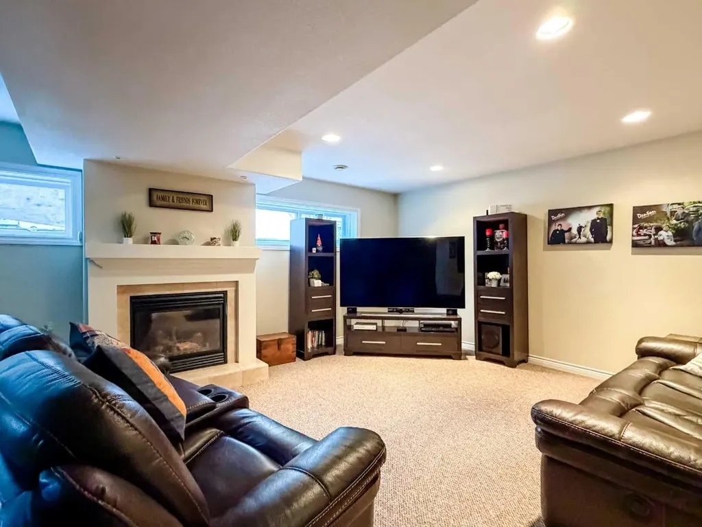6701 41 Avenue Stettler AB T4K 1L1