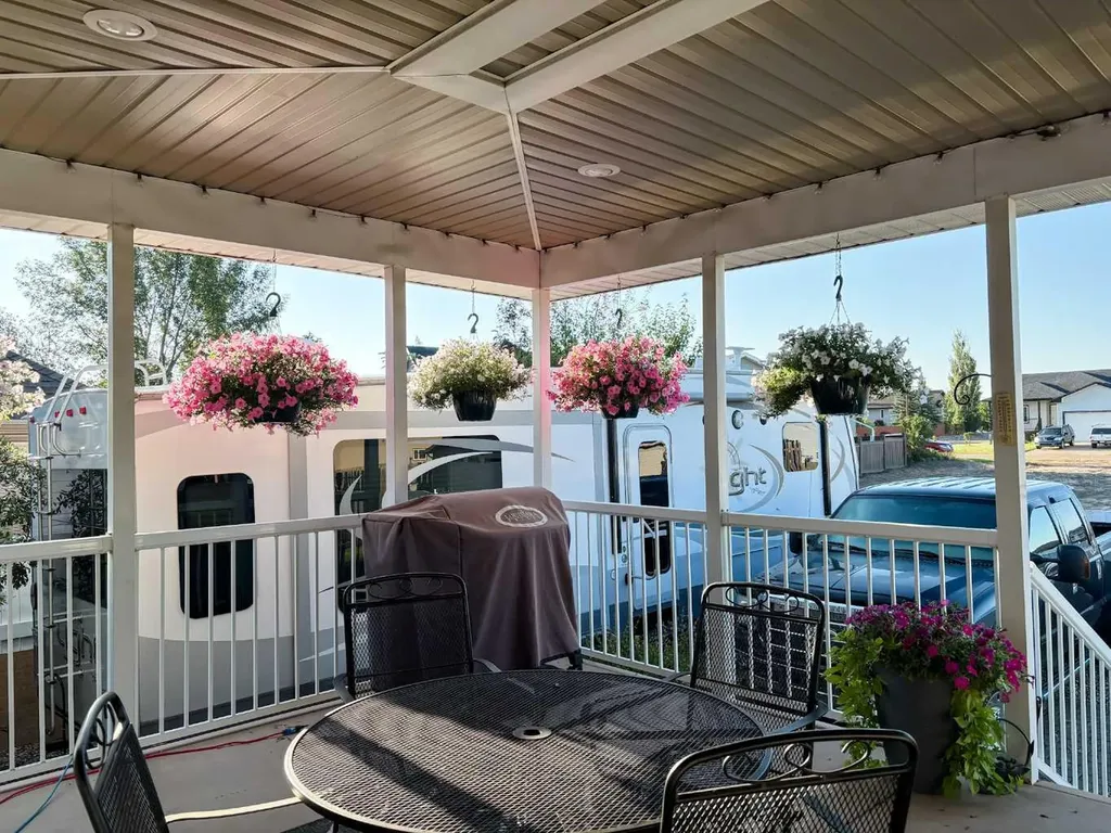 6701 41 Avenue Stettler AB T4K 1L1