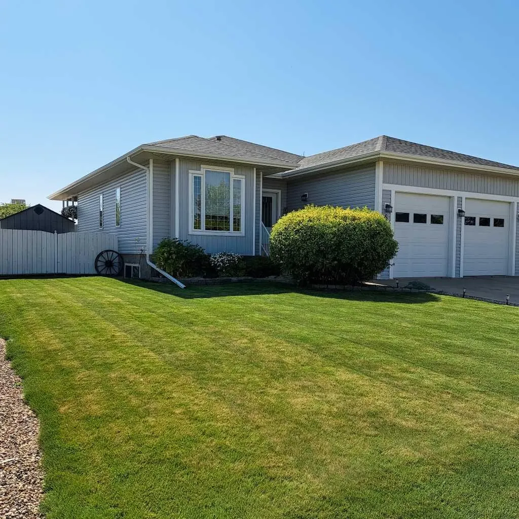 6701 41 Avenue Stettler AB T4K 1L1