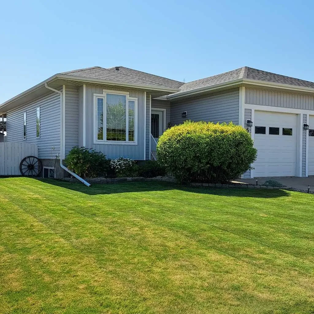 6701 41 Avenue Stettler AB T4K 1L1