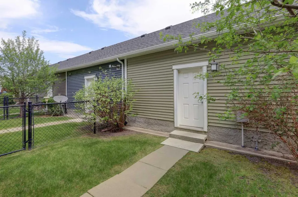 115 Baysprings Terrace SW Airdrie AB T4B 4A8