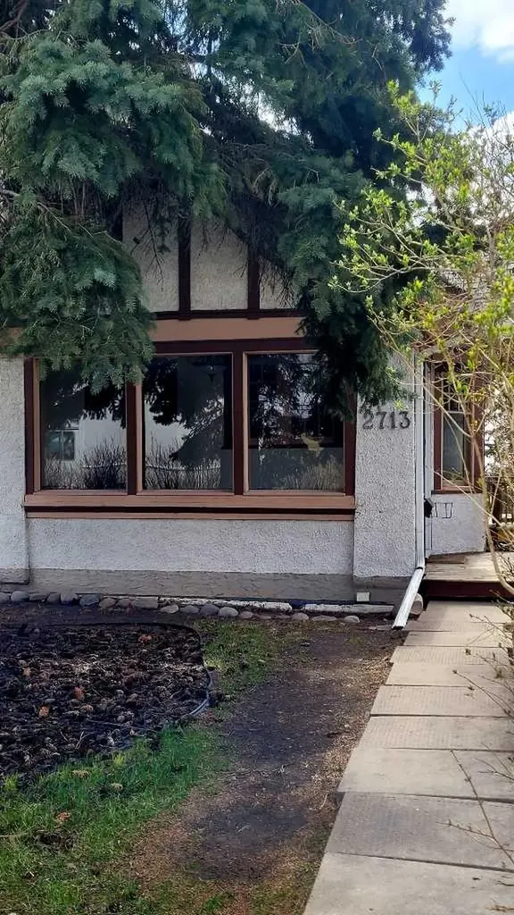2713 9 Avenue SE Calgary AB T2A 0B6