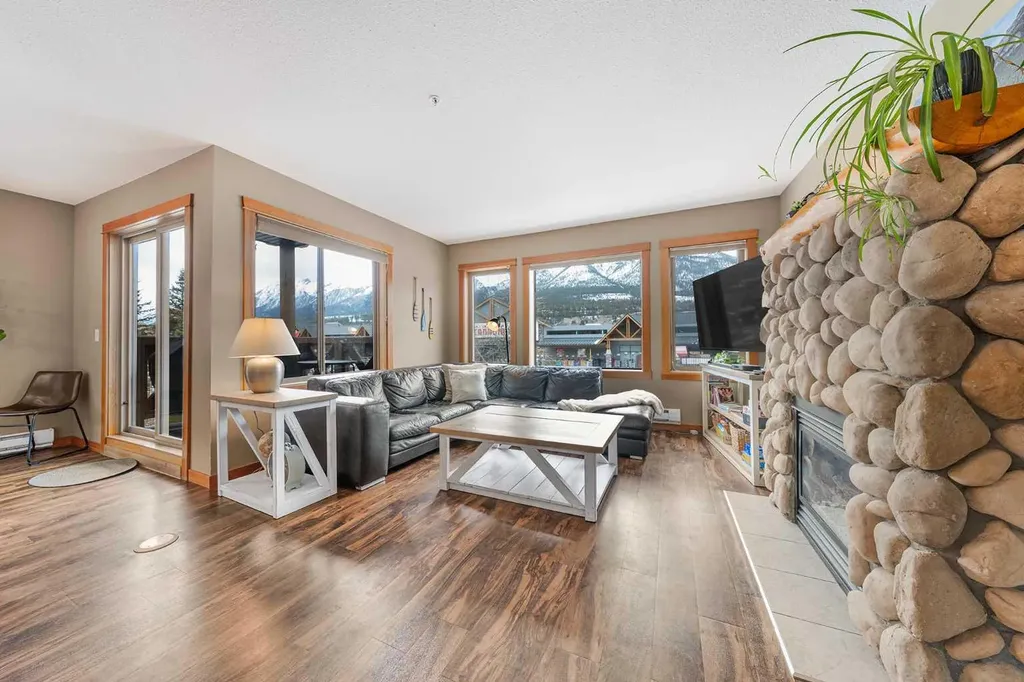 1120 Railway Avenue Canmore AB T1W 1P4