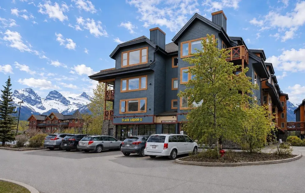 1120 Railway Avenue Canmore AB T1W 1P4
