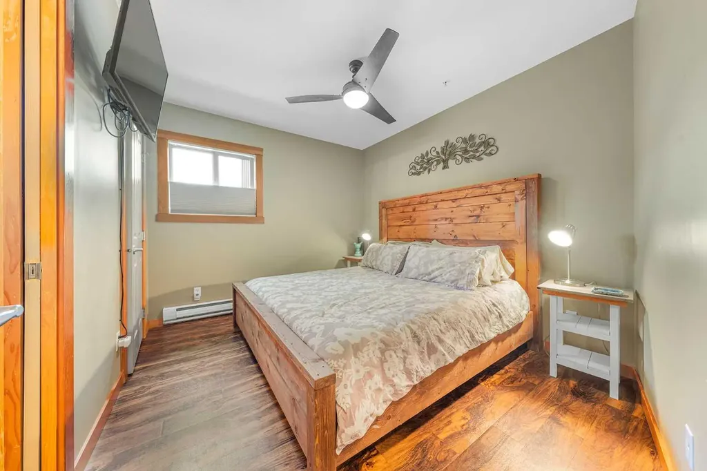 1120 Railway Avenue Canmore AB T1W 1P4