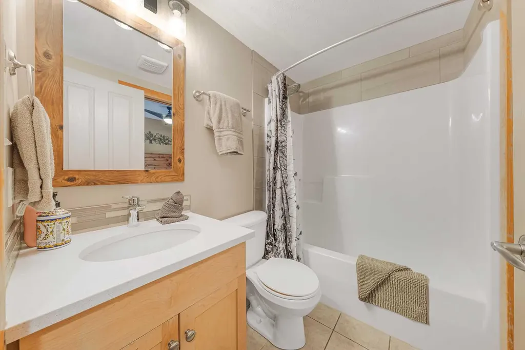 1120 Railway Avenue Canmore AB T1W 1P4
