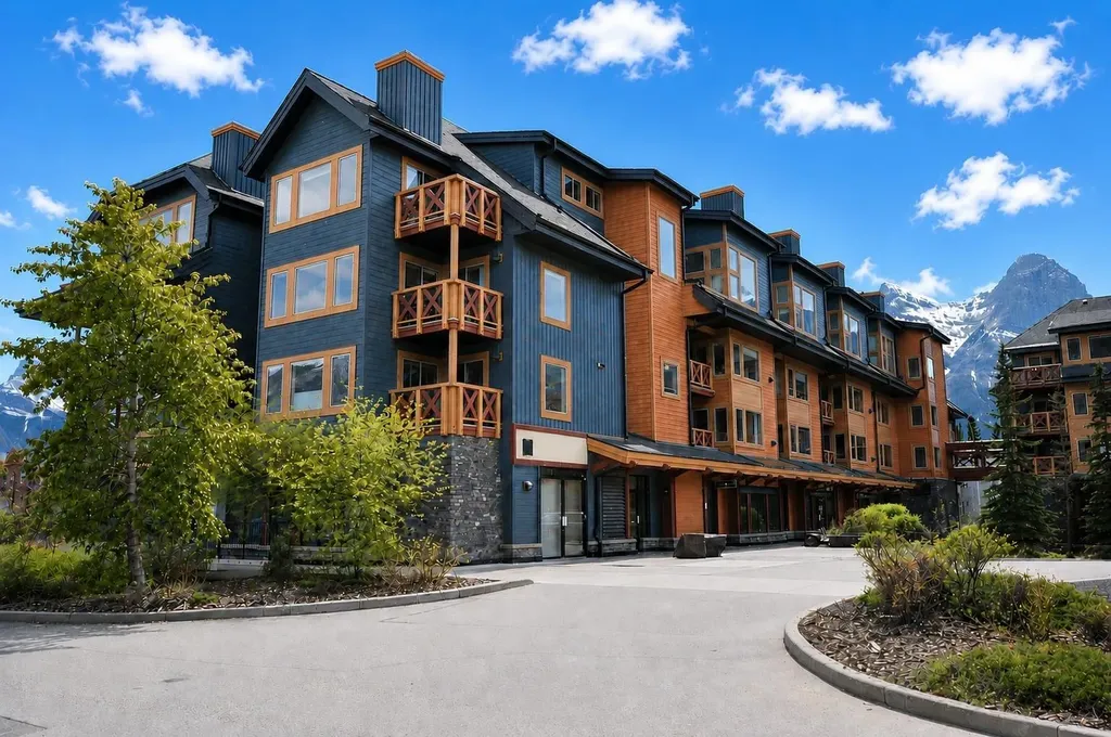 1120 Railway Avenue Canmore AB T1W 1P4