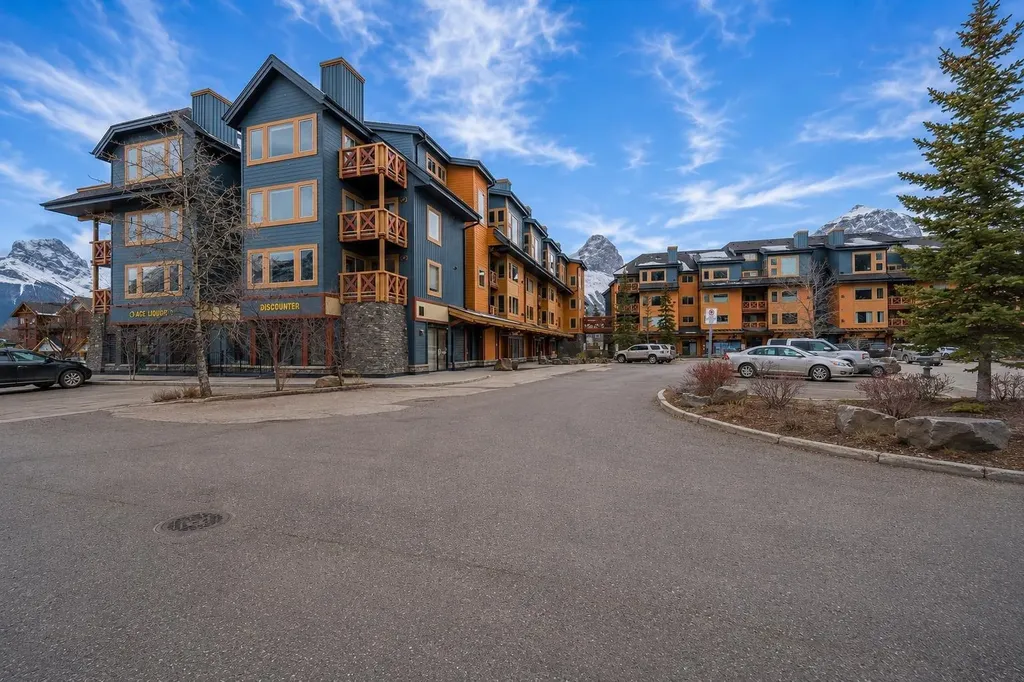 1120 Railway Avenue Canmore AB T1W 1P4