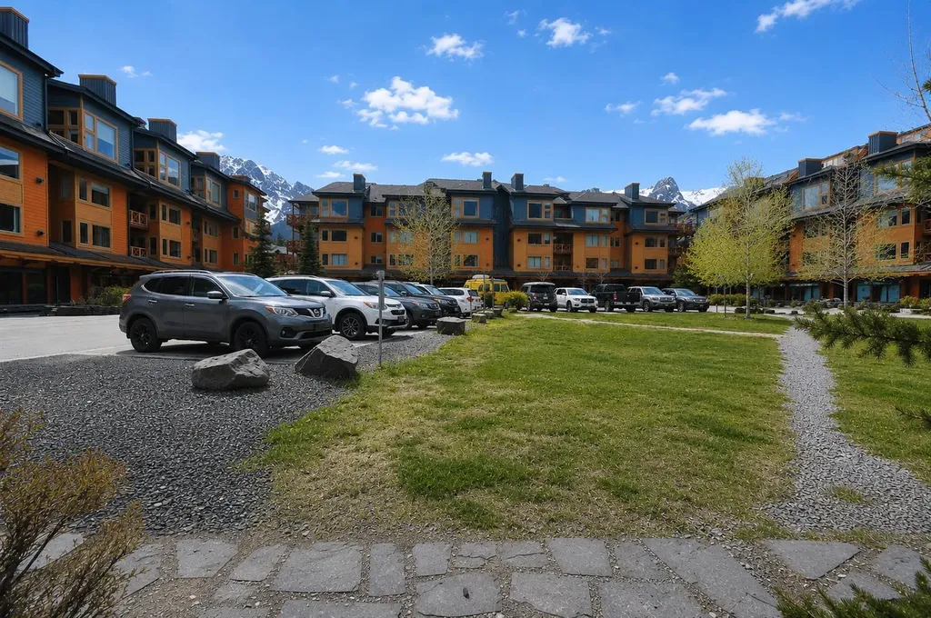 1120 Railway Avenue Canmore AB T1W 1P4