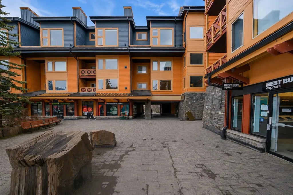 1120 Railway Avenue Canmore AB T1W 1P4