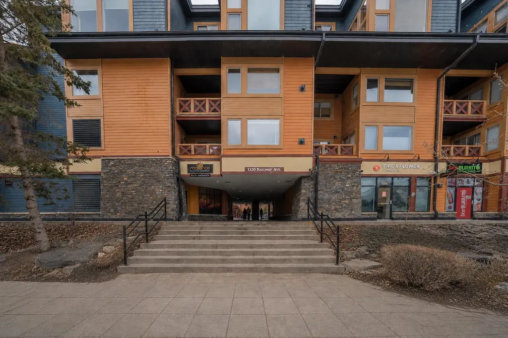 1120 Railway Avenue Canmore AB T1W 1P4