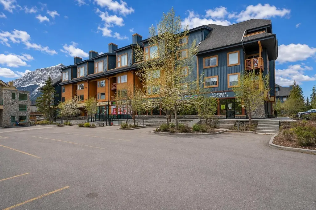 1120 Railway Avenue Canmore AB T1W 1P4
