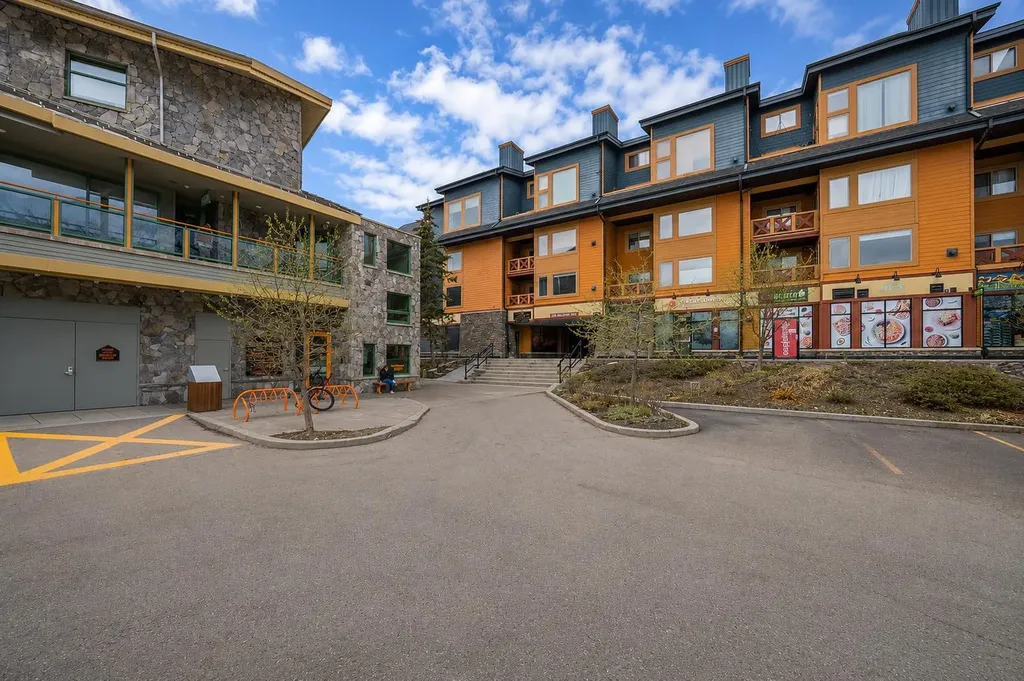 1120 Railway Avenue Canmore AB T1W 1P4