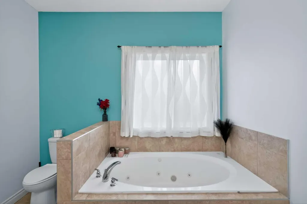 207 Strathmore Lakes Bend Strathmore AB T1P1Y9