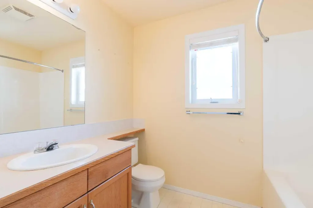 70 Peigan Court W Lethbridge AB T1K 7N8