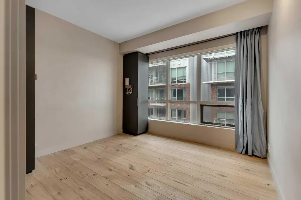 63 Inglewood Park SE Calgary AB T2G 1B7