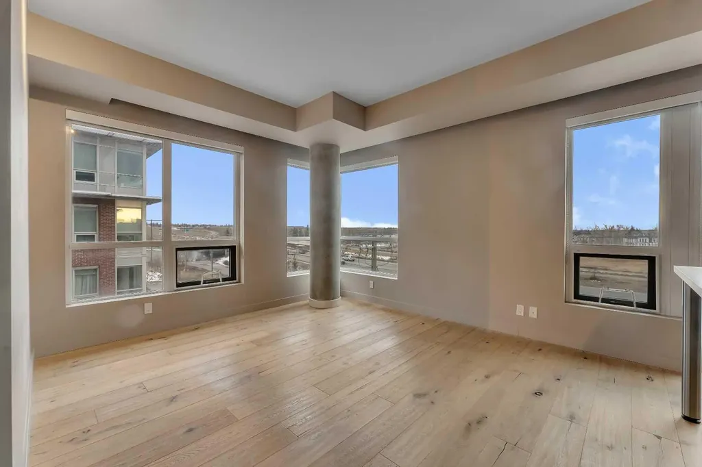 63 Inglewood Park SE Calgary AB T2G 1B7