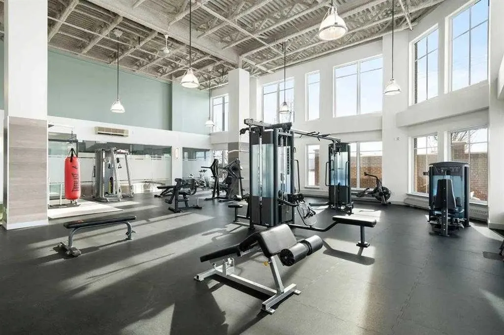 63 Inglewood Park SE Calgary AB T2G 1B7