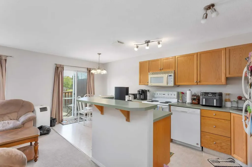 116 Arthur Close Red Deer AB T4R 3M5