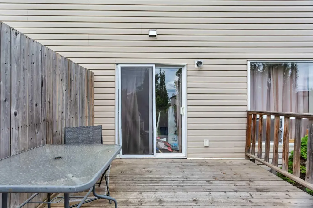 116 Arthur Close Red Deer AB T4R 3M5