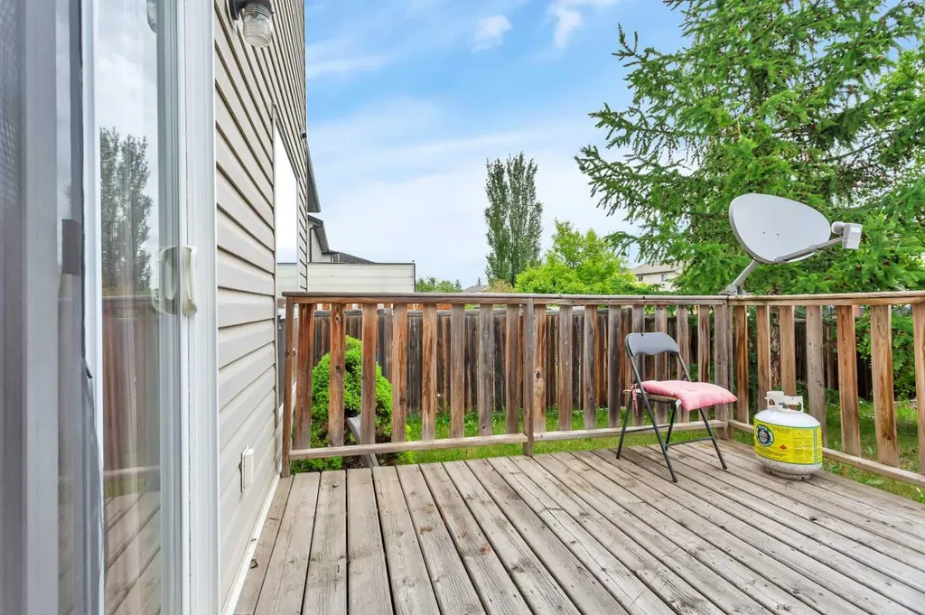 116 Arthur Close Red Deer AB T4R 3M5