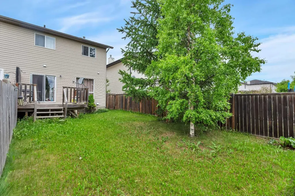 116 Arthur Close Red Deer AB T4R 3M5