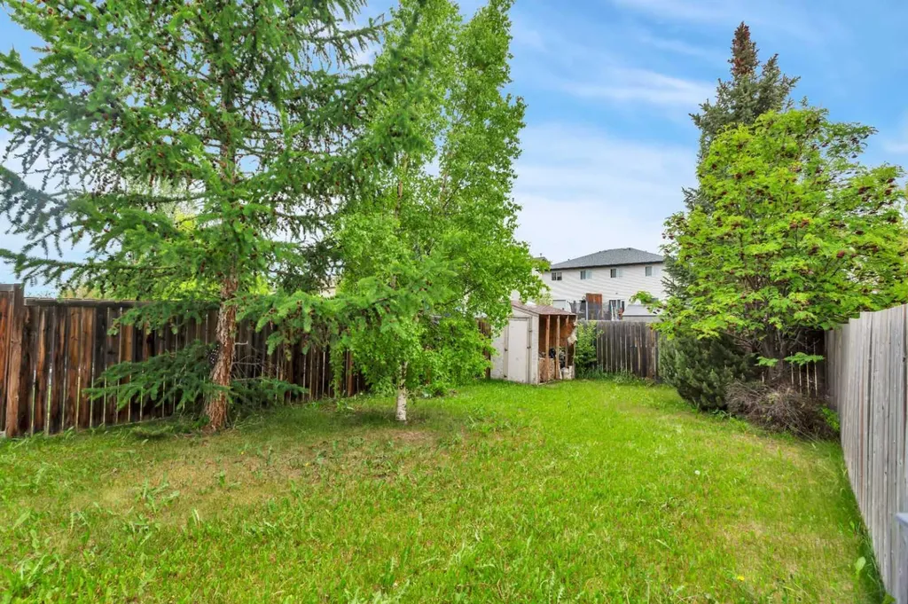 116 Arthur Close Red Deer AB T4R 3M5