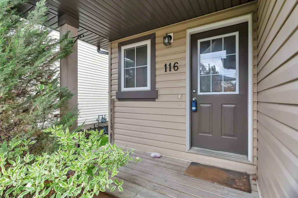 116 Arthur Close Red Deer AB T4R 3M5