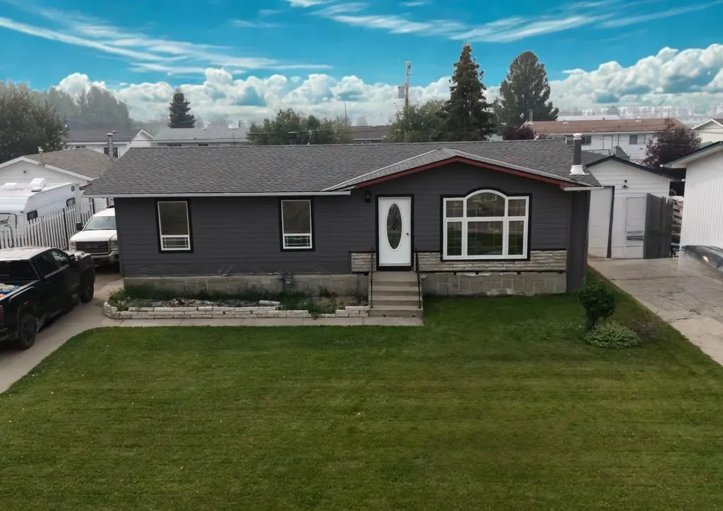 27 Centenial Crescent Swan Hills AB T0G2C0