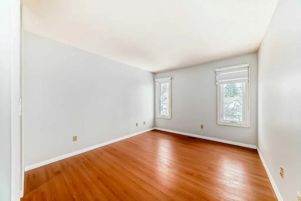 1011 17a Street NE Calgary AB T2E 4V2