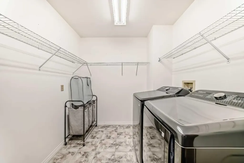 1011 17a Street NE Calgary AB T2E 4V2