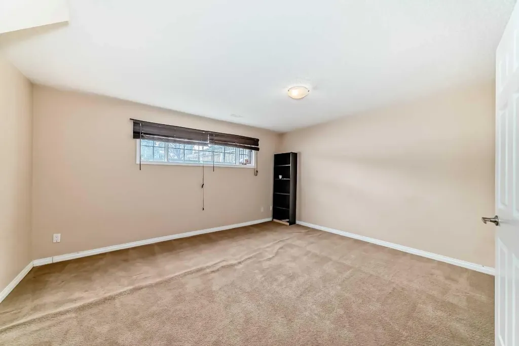 1011 17a Street NE Calgary AB T2E 4V2