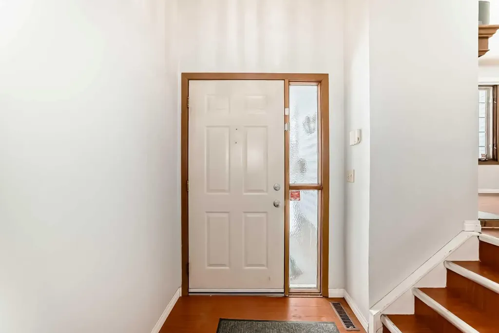 1011 17a Street NE Calgary AB T2E 4V2
