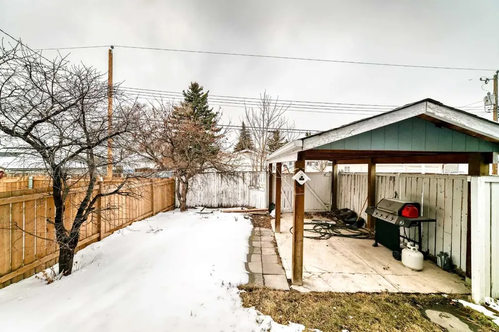 1011 17a Street NE Calgary AB T2E 4V2