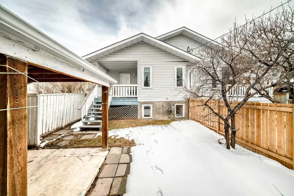 1011 17a Street NE Calgary AB T2E 4V2