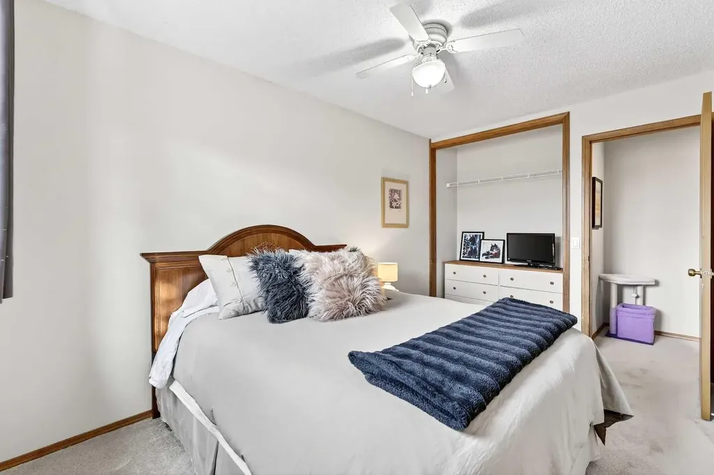 245 Millview Green SW Calgary AB T2Y3W1