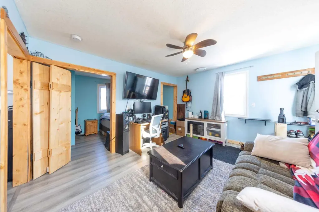 5014 55 Street Lloydminster AB T9V0S7