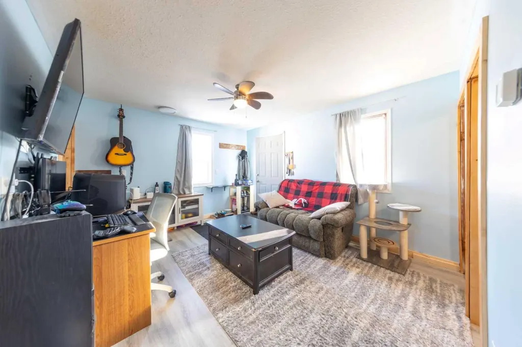 5014 55 Street Lloydminster AB T9V0S7