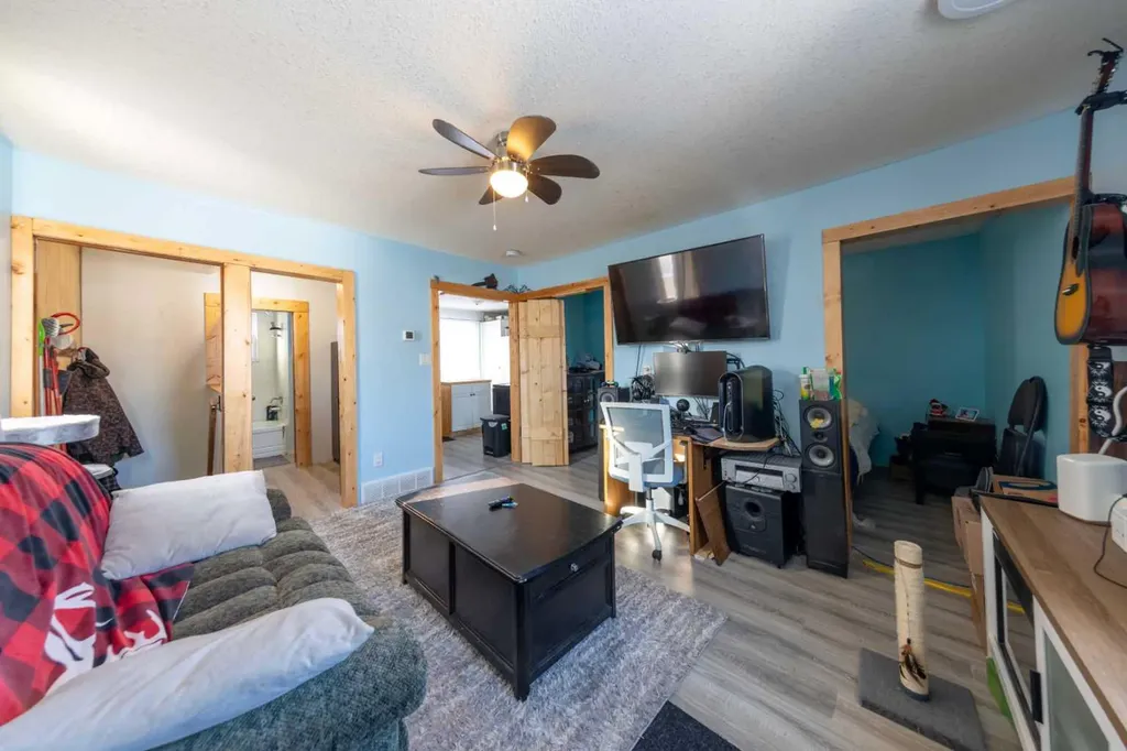5014 55 Street Lloydminster AB T9V0S7