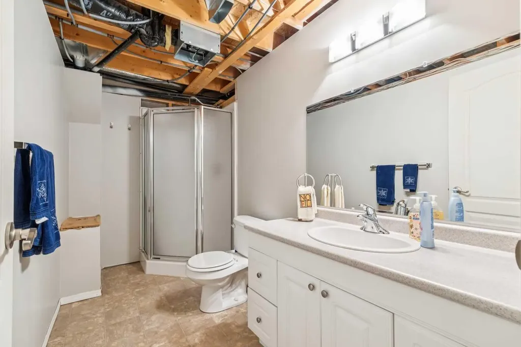 53 Somervale Point SW Calgary AB T2Y3K4