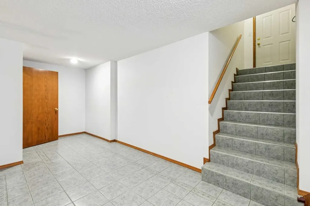 27 Elk Valley Place Bragg Creek AB T0L0K0