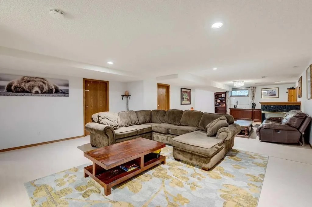 27 Elk Valley Place Bragg Creek AB T0L0K0
