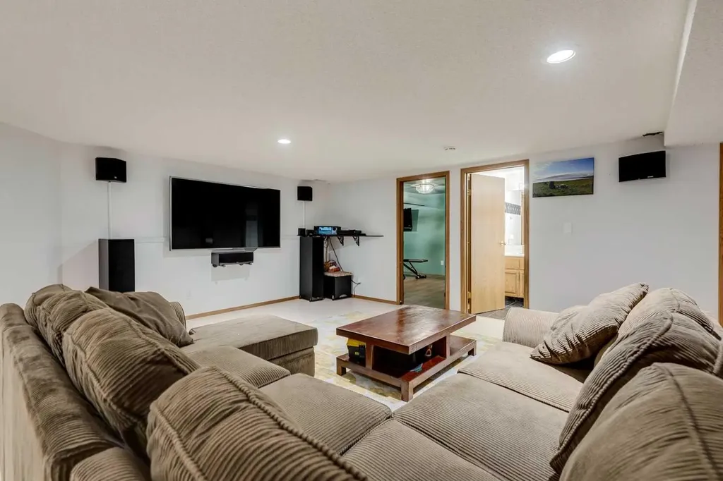 27 Elk Valley Place Bragg Creek AB T0L0K0