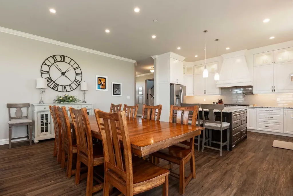 1 Edgemoor Way W Lethbridge AB T1J5R6