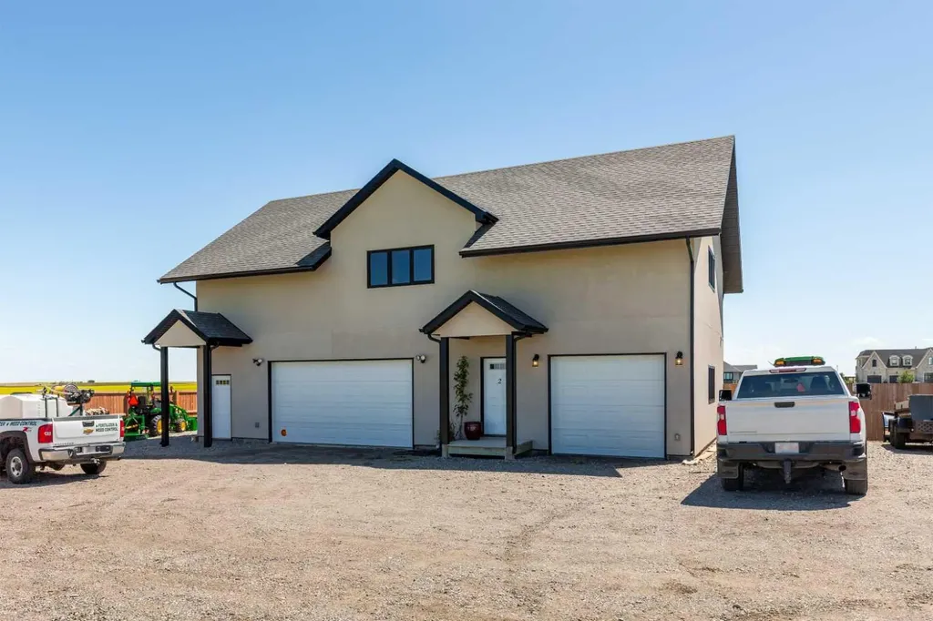 1 Edgemoor Way W Lethbridge AB T1J5R6