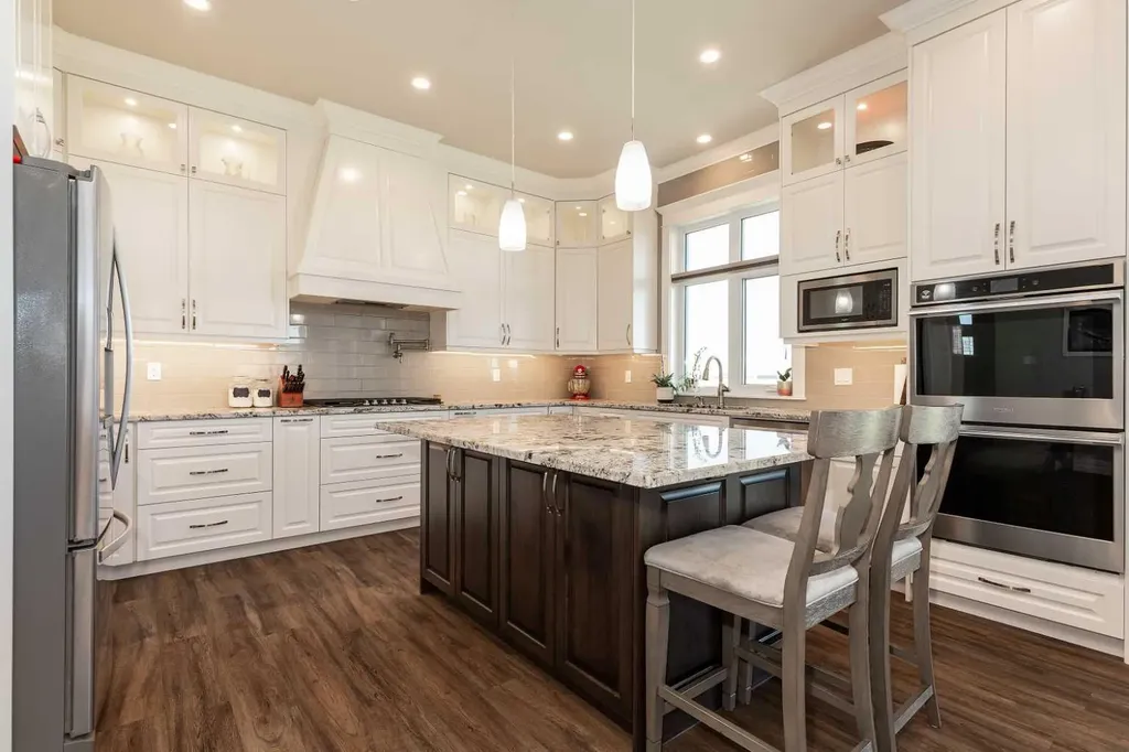 1 Edgemoor Way W Lethbridge AB T1J5R6