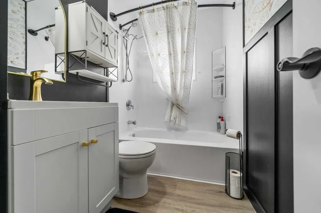 401 Broadway Avenue E Redcliff AB T0J2P0