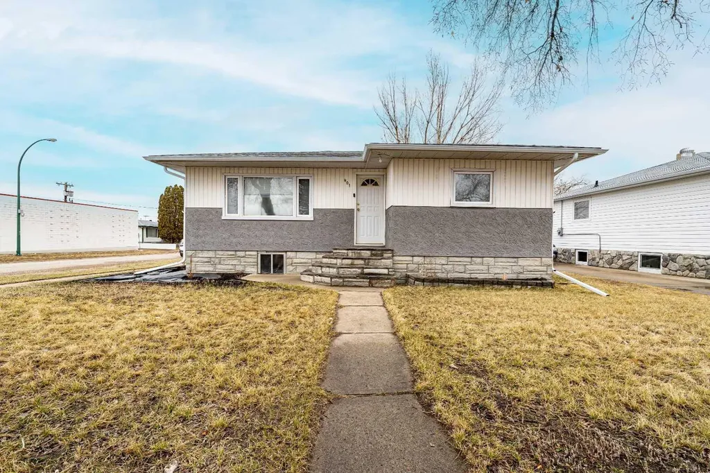 401 Broadway Avenue E Redcliff AB T0J2P0