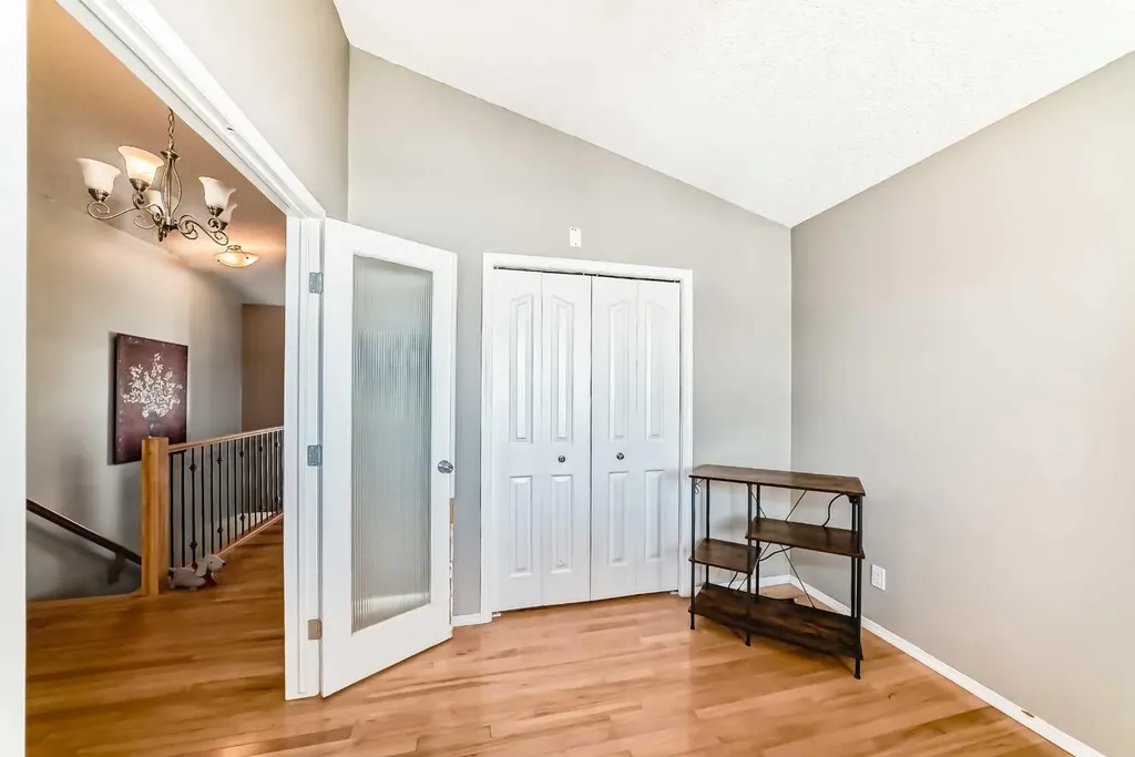 18 Wyndham Park View Carseland AB T0J 0M0